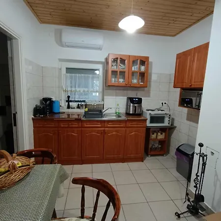 בית נופש Mia Ordacsehi